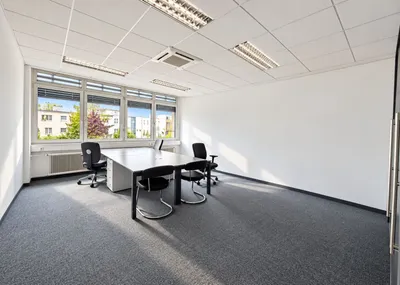 Gewerbeimmobilie mieten in Wien – 890 m², € 12 – Bild 2 von 4