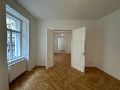 91m² Nähe Museumsquartier & Burggarten = 3 ZI+ NR, Parketten, Flügeltüren, Komplettküche