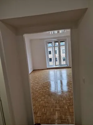 1-Zimmer-Wohnung mieten in Krems an der Donau – 37 m², € 666 – Bild 1 von 6