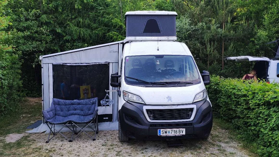 wanderrucksack mit abstandshalter 20 Liter Volumen 8 Nähsachen ordnen-Ideen | Farbe:black´n´white Holzschild
