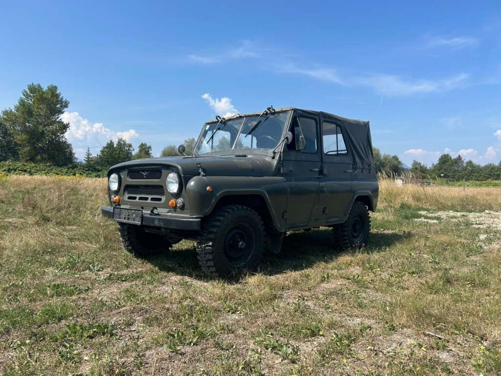 UAZ 469 Ö-Erstauslieferung SUV / Geländewagen