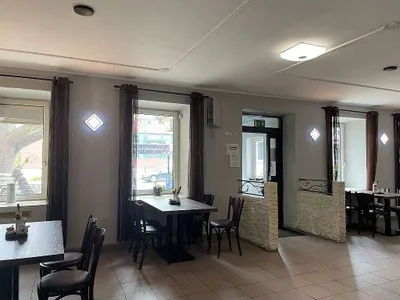 Gewerbeimmobilie mieten in Mödling – 198 m², € 2.940 – Bild 2 von 6