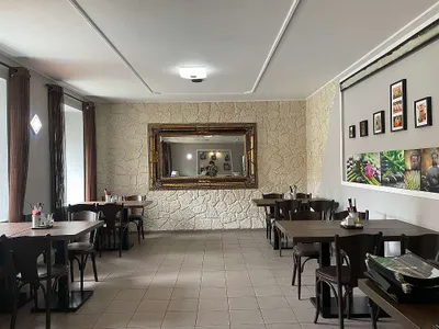 Gewerbeimmobilie mieten in Mödling – 198 m², € 2.940 – Bild 3 von 6