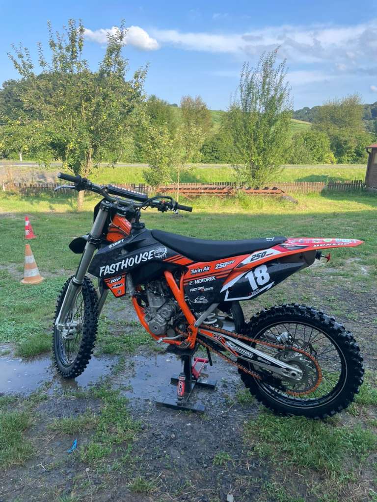 KTM 250 Sx-f Motocross