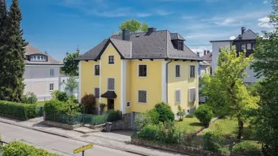 8-Zimmer-Haus kaufen in Vöcklabruck – 264 m², € 784.000