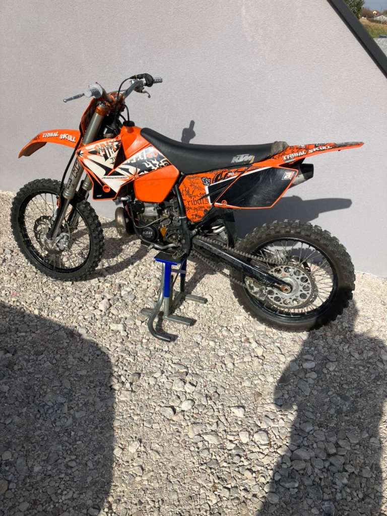 KTM 250 SX Motocross Schnäppchen Service frisch Motocross