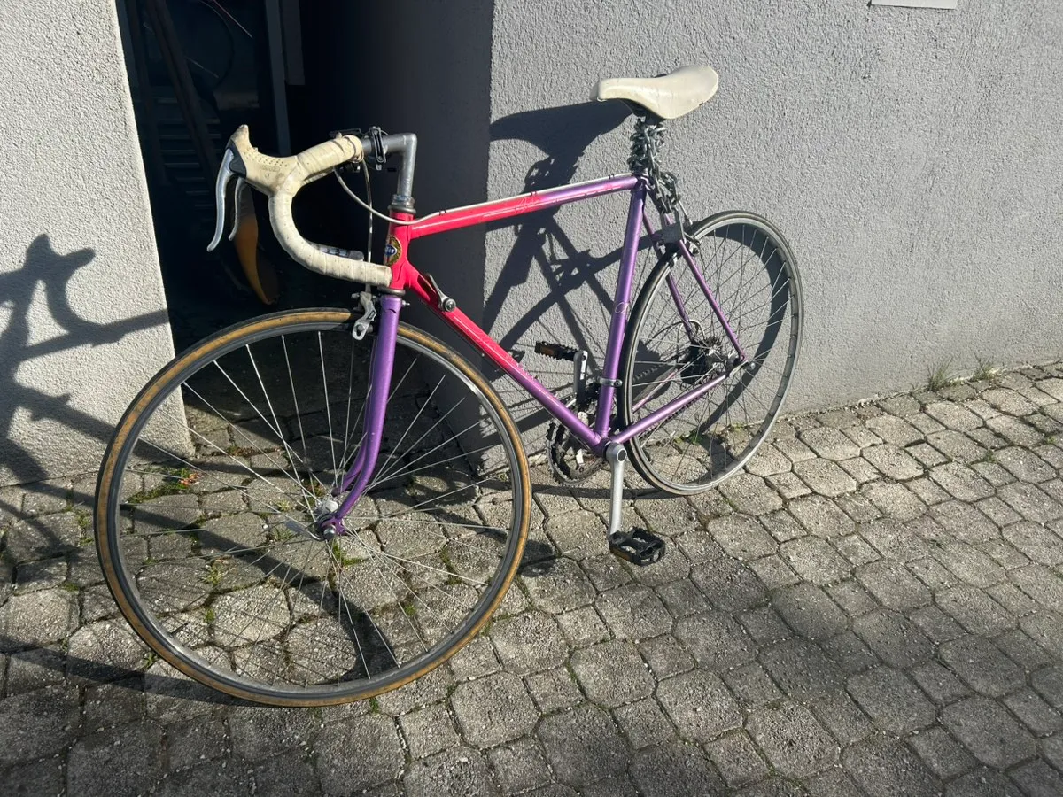 siena garden campingstuhl trend Wanderlust grau Ultra-leicht Aluminiumgestell Zipperumschläge:ohne Zipperumschläge Color_Red/Black 28 Zoll Ghost Fahrrad.