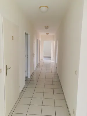 5-Zimmer-Gewerbeimmobilie mieten in Baden – 293 m², € 5.200 – Bild 9 von 13