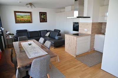 Sofort Einzug möglich 2-Zimmer Dachgeschosswohnung mit großer Terrasse Wien 1220 nähe Kagran – Bild 3