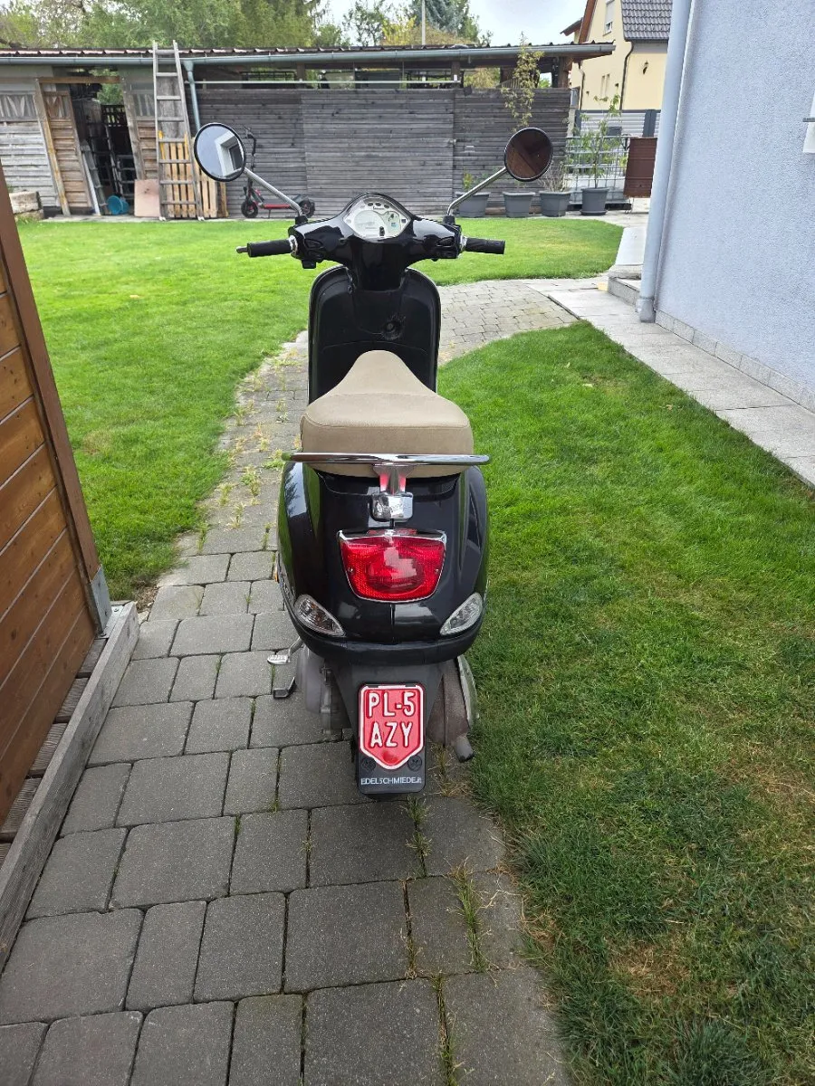 Vespa LX