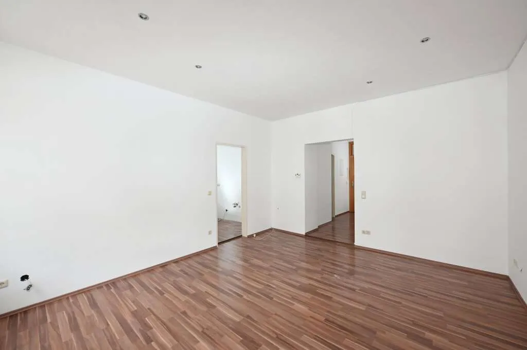 Schöne 3-Zimmer-Wohnung bei der Manner Fabrik - Ansicht 2
