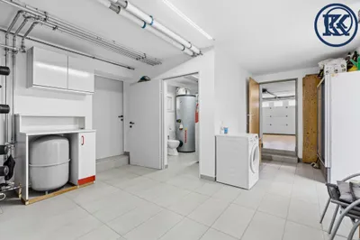 8-Zimmer-Gewerbeimmobilie kaufen in Hollabrunn – 307,35 m² – Bild 31 von 48
