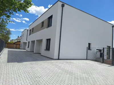 5-Zimmer-Haus kaufen in Sankt Pölten – 129 m², € 399.000 – Bild 1 von 11