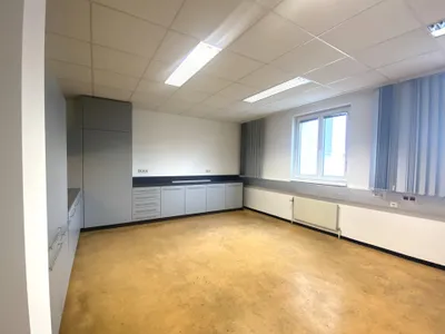 Gewerbeimmobilie mieten in Wien – 1 439 m², € 9 – Bild 11 von 18