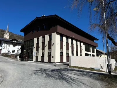 Gewerbeimmobilie mieten in Zell am See – 220 m², € 12