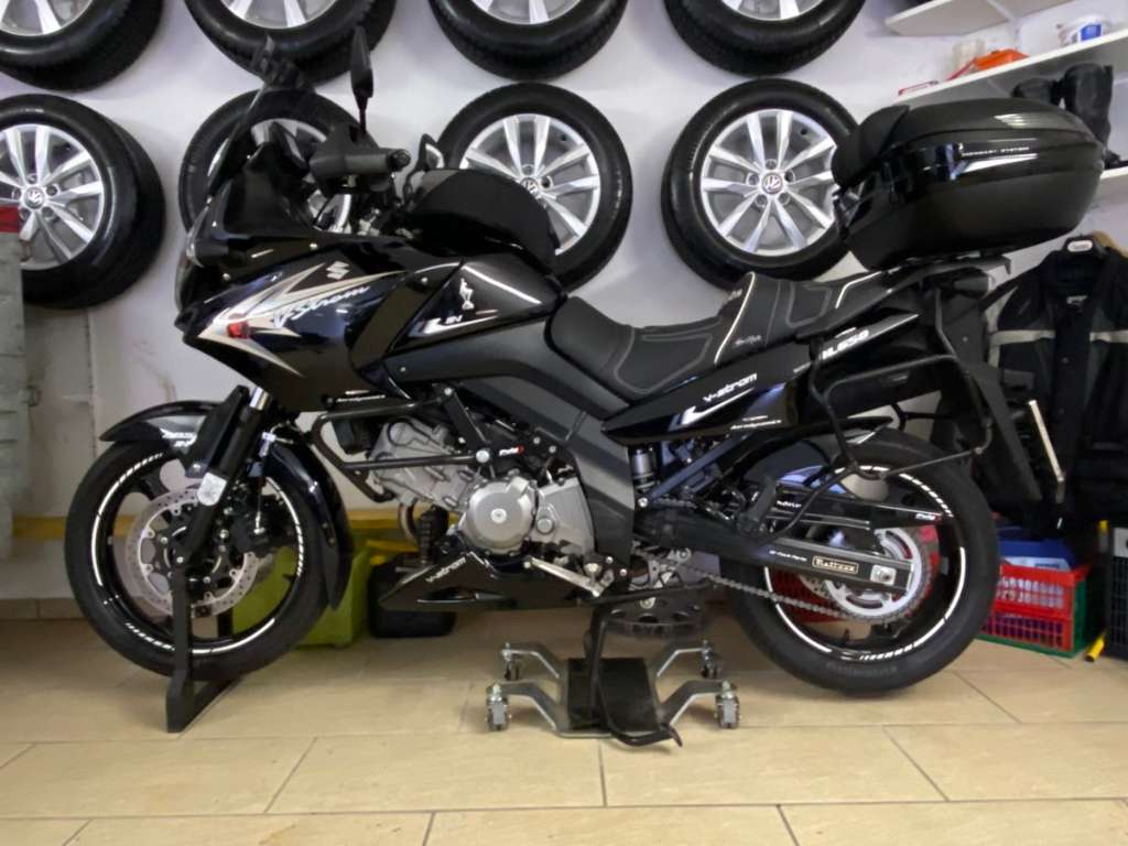 Suzuki V-Strom DL650 A Tourer