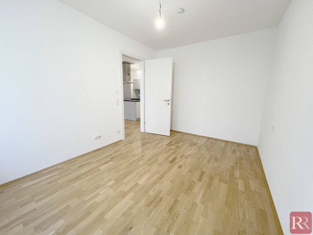 Helle 2-Zimmer-Wohnung mit Balkon und durchdachtem Grundriss - Ansicht 3