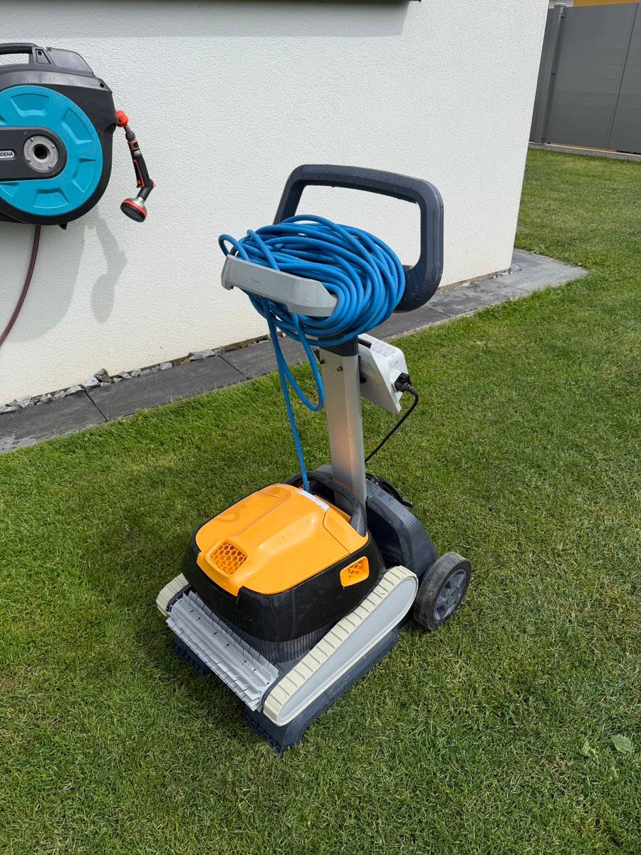 Dolphin E40i Poolroboter, Poolsauger, WLAN, App