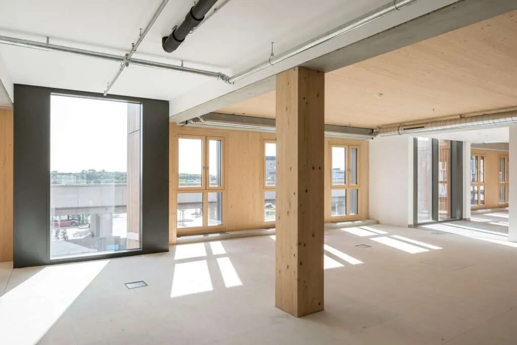 Büro/Praxis/Geschäftsflächen ab 160 m² mit Seeblick direkt an der U2 individuell gestaltbar! Ab sofort verfügbar! - Ansicht 2