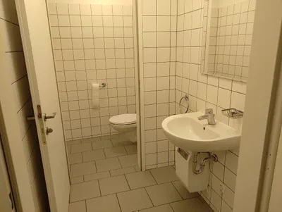 Gewerbeimmobilie mieten in Wien – 770 m², € 9.594 – Bild 40 von 40