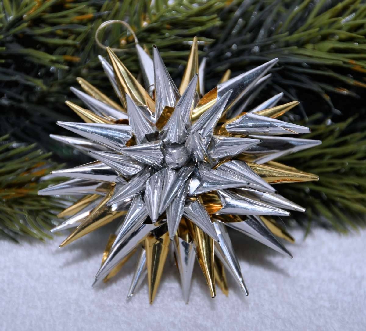 Alter Christbaumschmuck - Weihnachtsschmuck - Christbaumkugeln - Handarbeit52