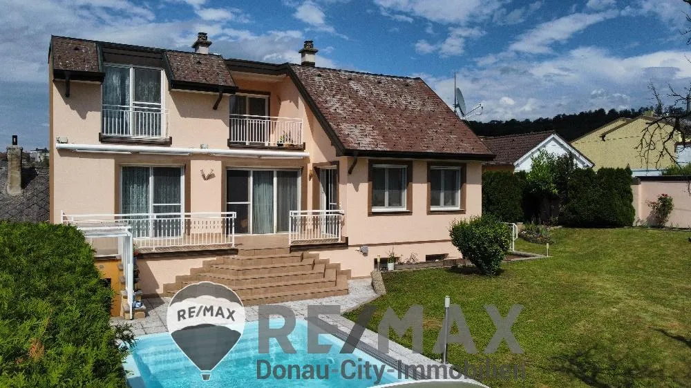 IN ABWICKLUNG! - "Exklusives Einfamilienhaus mit Pool!" - Ansicht 2