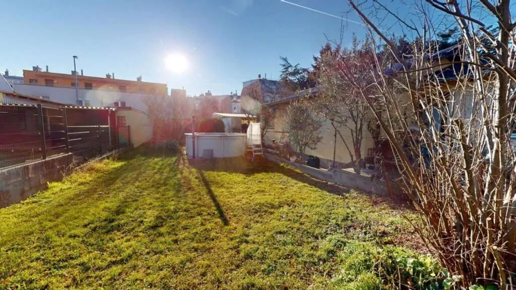 Althaus und Garten mit Perspektive - Ansicht 3