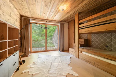 4-Zimmer-Wohnung mieten in Kitzbühel – 267 m², € 7.200 – Bild 9 von 11
