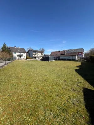 Grundstück kaufen in Gmunden – 932 m², € 240.000