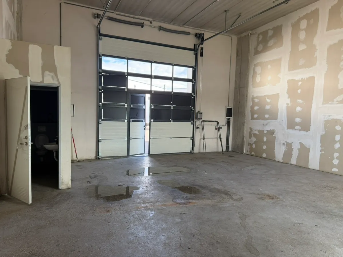 Lagerhalle Garage - Ansicht 3