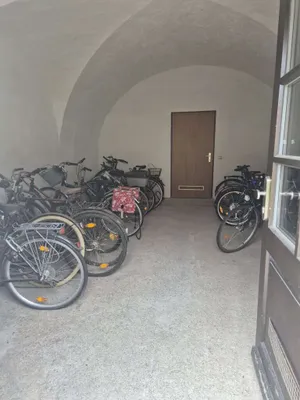Gewerbeimmobilie kaufen in Krems an der Donau – 2 055 m², € 2.590.000 – Bild 4 von 13