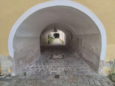 Gewerbeimmobilie kaufen in Krems an der Donau – 2 055 m², € 2.590.000 – Bild 5 von 13