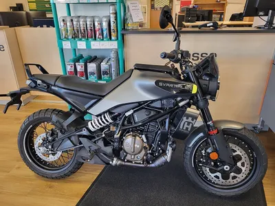 Husqvarna Svartpilen 401 Tagzl 08.2026