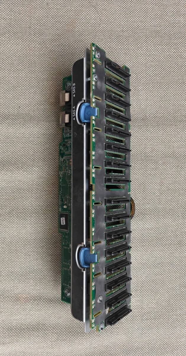 Dell PowerEdge R720 R820 16x 2,5" SAS SATA HDD Backplane Board 08X25D 8X25D