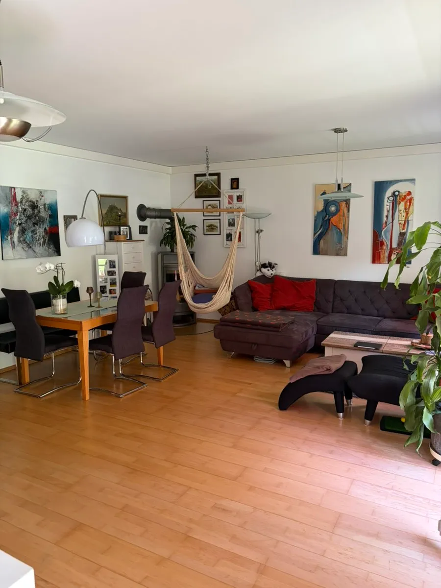 Einzigartige 4-Zimmer Wohnung 91m² mit Balkon & unverbaubarem Schlossblick - Garage, Klima, Lift - Linz Ebelsberg, provisionsfrei - Ansicht 2