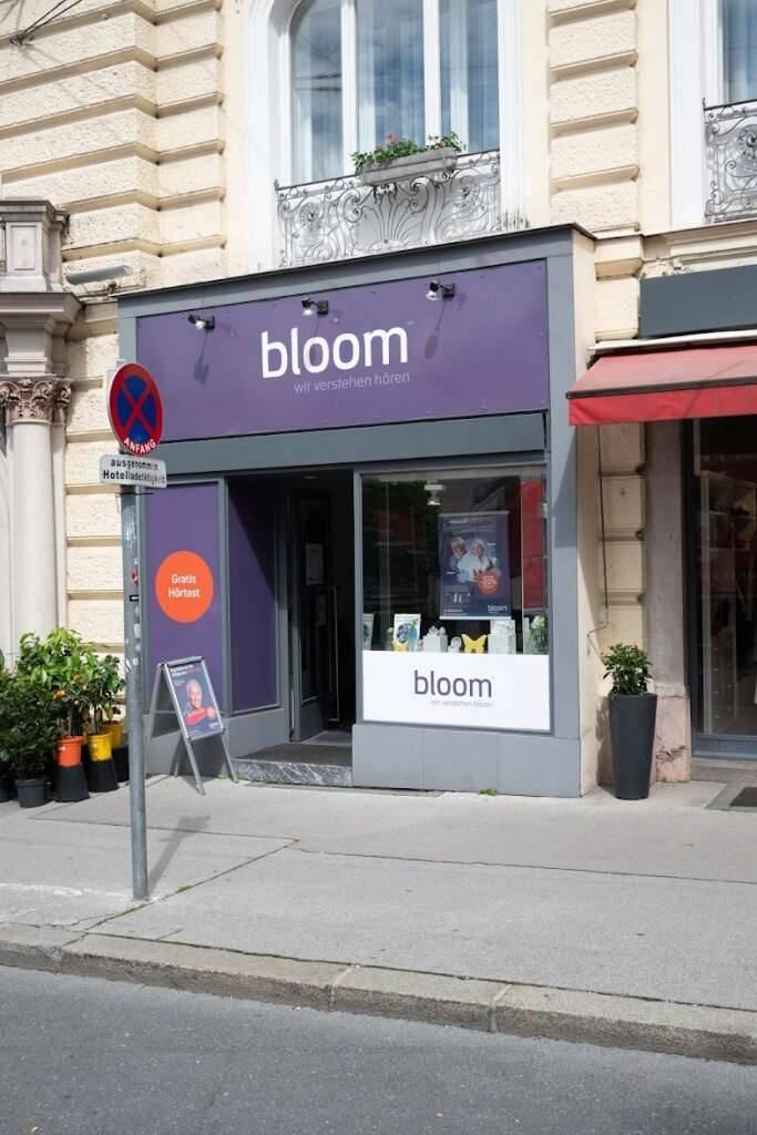 MAKARTPLATZ NEBEN HOTEL BRISTOL: Elegante kleine Geschäftsfläche für Boutique, Optiker, Antikes, Galerie ... vieles ist möglich! - Ansicht 2