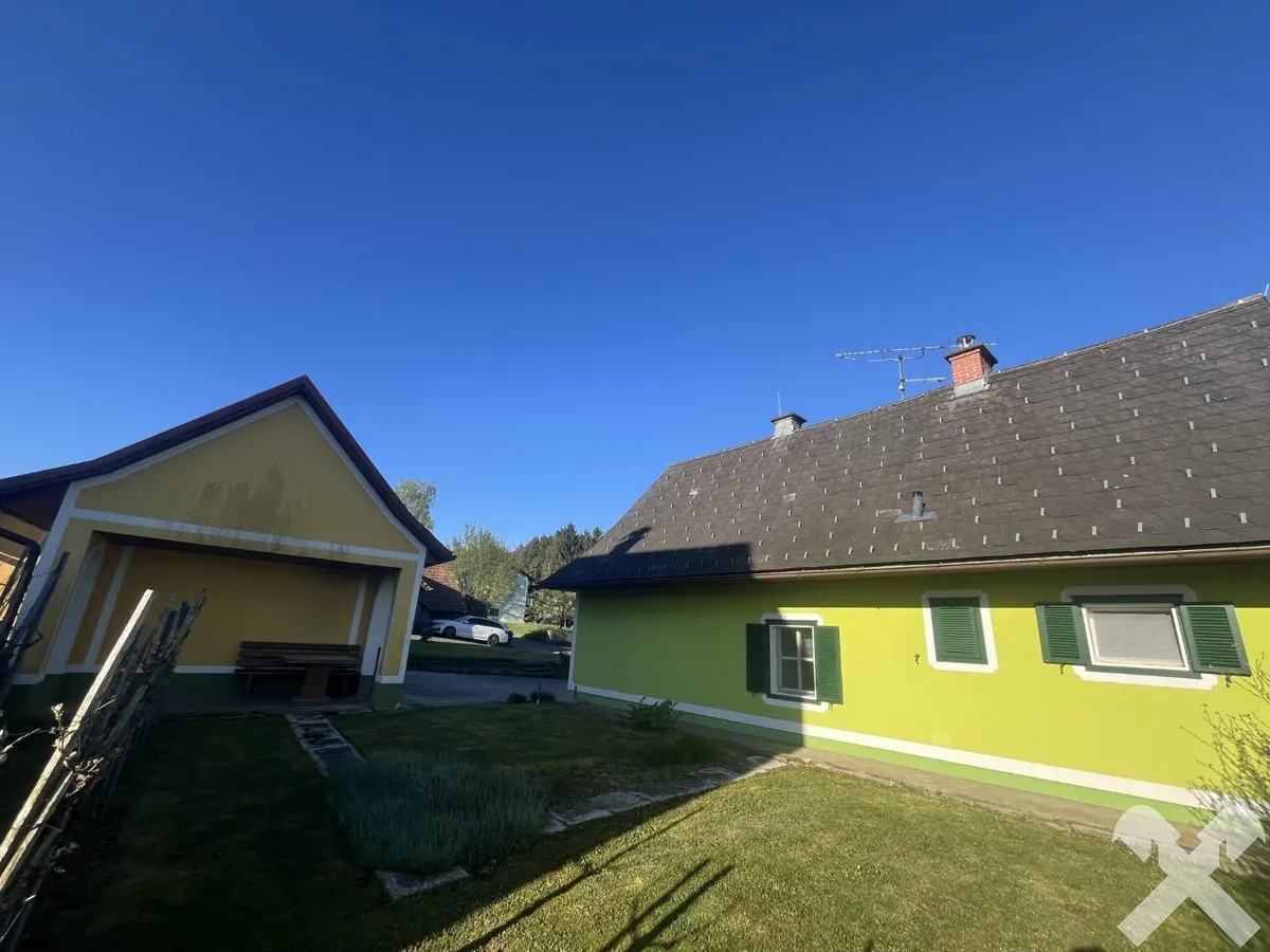 Gediegenes Einfamilienhaus mit Wirtschaftsgebäude in St. Peter am Ottersbach - Ansicht 3