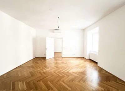 UNBEFRISTET: Klimatisierte Altbauwohnung im Stadtzentrum / Air-conditioned flat in the city centre – Bild 3