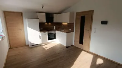 3-Zimmer-Wohnung mieten in Vöcklabruck – 95 m², € 950 – Bild 1 von 12