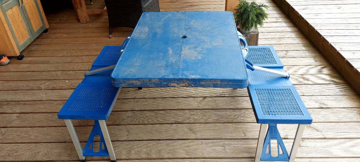 Camping klapptisch mit bank,  40,- (6361 Penningberg) - willhaben