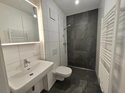 2-Zimmer-Gewerbeimmobilie mieten in Vöcklabruck – 62 m², € 1.050 – Bild 6 von 12