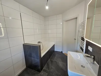 2-Zimmer-Gewerbeimmobilie mieten in Vöcklabruck – 62 m², € 1.050 – Bild 8 von 12