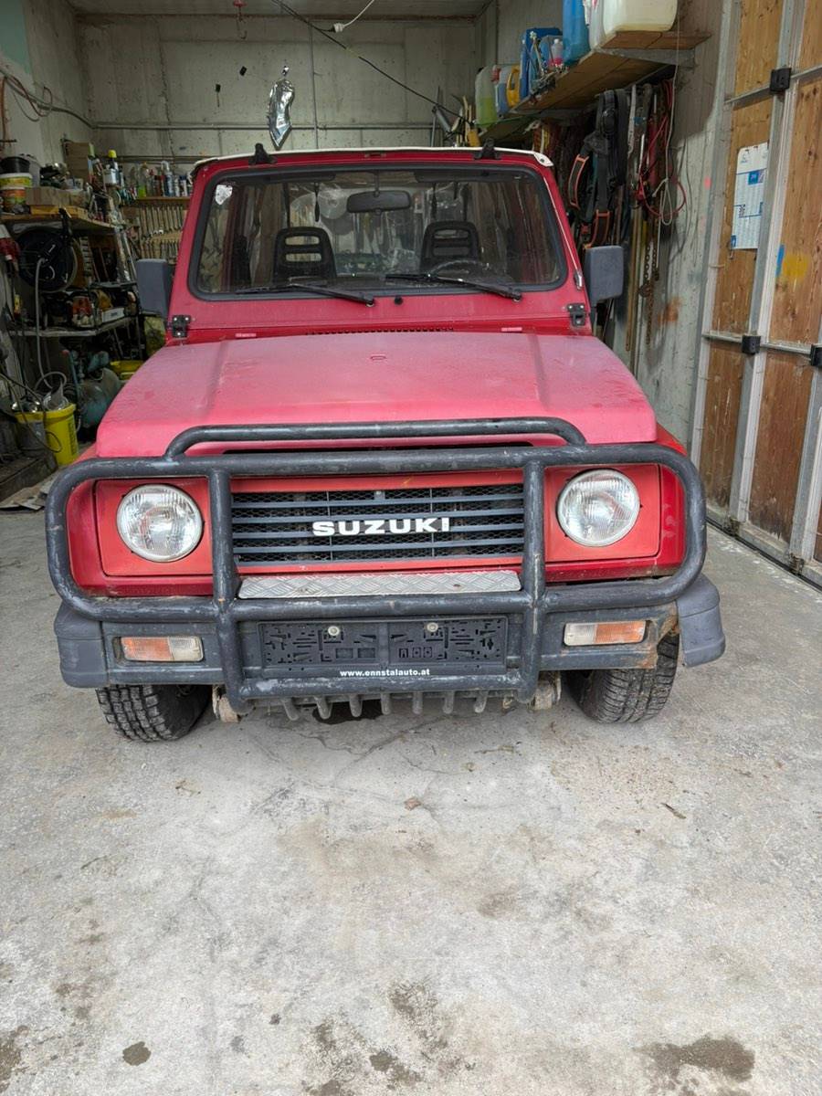 Suzuki Samurai SUV / Geländewagen