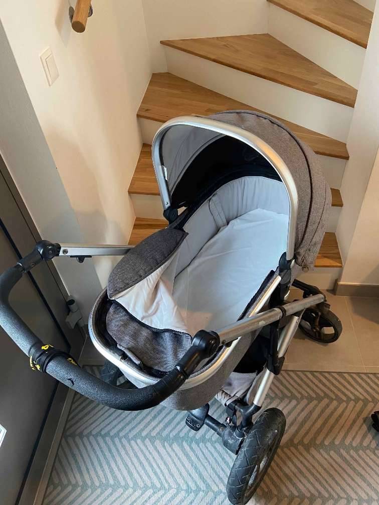 Kinderwagen Moon Nuova - mit Babyschale/ Wanne, Sportsitz, Zubehr (Schirm,  Insektenschutz, Adapter fr maxi cosi, Trittbrett, etc),  40,- (3550  Langenlois) - willhaben