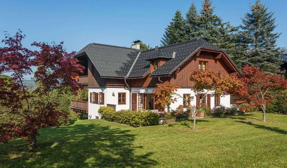 Familienanwesen - stilvoll mit großem Garten und Schwimmteich - Ansicht 3