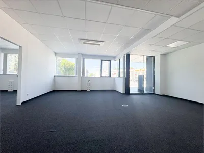 7-Zimmer-Gewerbeimmobilie mieten in Salzburg Stadt – 229 m², € 3.166 – Bild 8 von 13