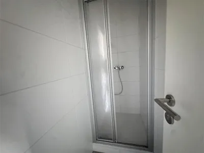 7-Zimmer-Gewerbeimmobilie mieten in Salzburg Stadt – 229 m², € 3.166 – Bild 6 von 13