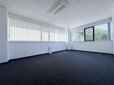 7-Zimmer-Gewerbeimmobilie mieten in Salzburg Stadt – 229 m², € 3.166 – Bild 3 von 13