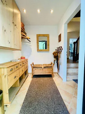 6-Zimmer-Wohnung mieten in Neunkirchen – 130 m², € 553 – Bild 17 von 30