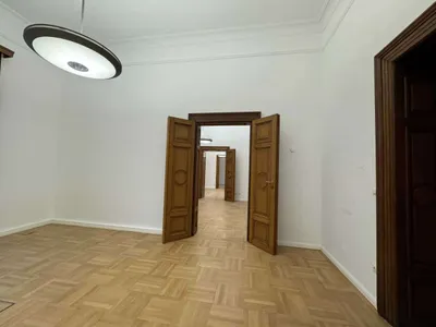 Gewerbeimmobilie mieten in Wien – 137 m², € 20 – Bild 2 von 8